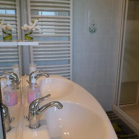 La Rive - Le Mont Saint Michel Ardevon