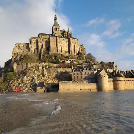 La Rive - Le Mont Saint Michel Hotel Ardevon