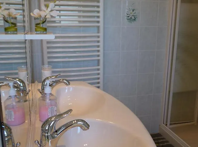 La Rive - Le Mont Saint Michel Ardevon